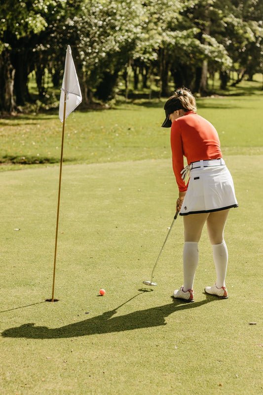 The Impact of Color Psychology on Golf Performance and Style - PevyBrand