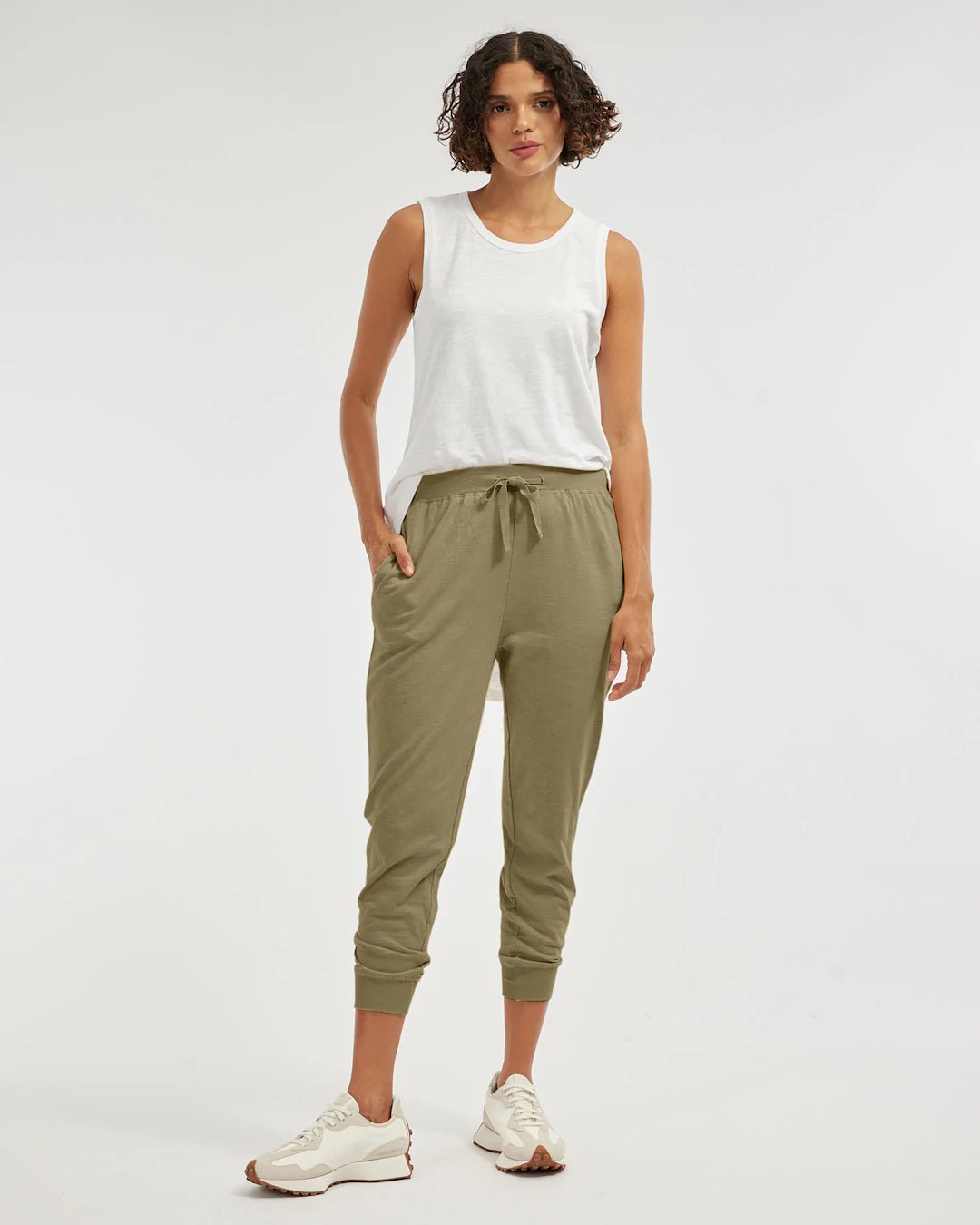All-Day Comfort: Stylish Pants for Active Lifestyles - PevyBrand